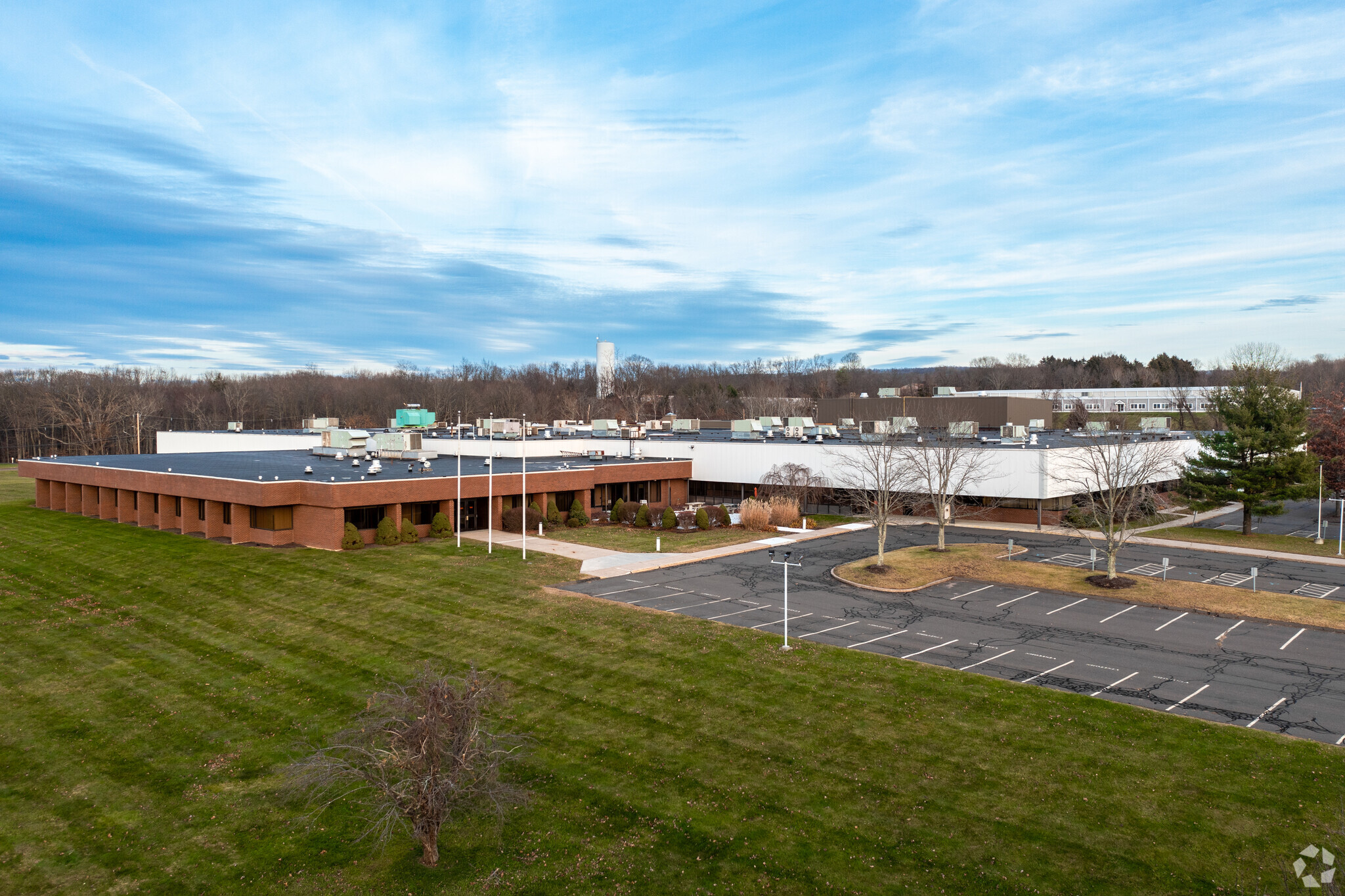 15 Sterling Dr, Wallingford, CT for sale Primary Photo- Image 1 of 1