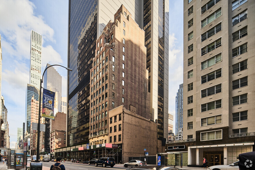 5 E 57th St New York, NY 10022 - Office Property for Lease on