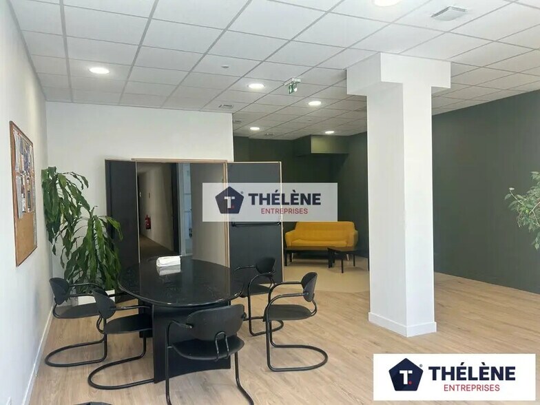 Office in Montpellier for sale - Building Photo - Image 3 of 12