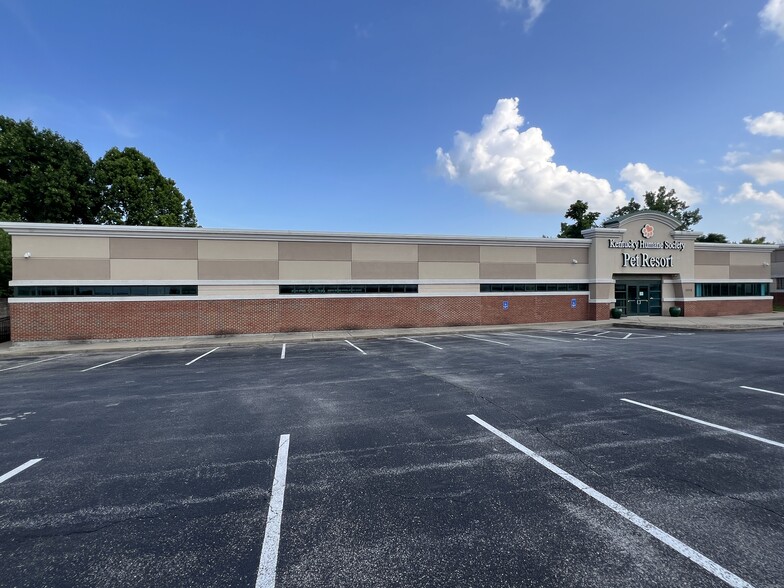 13300-13310 Magisterial Dr, Louisville, KY for lease - Building Photo - Image 3 of 5