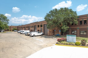 Dulles 636 Center - Warehouse