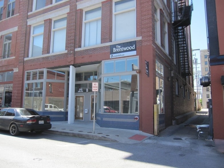 210 E Walnut St, Springfield, MO for sale - Primary Photo - Image 1 of 1