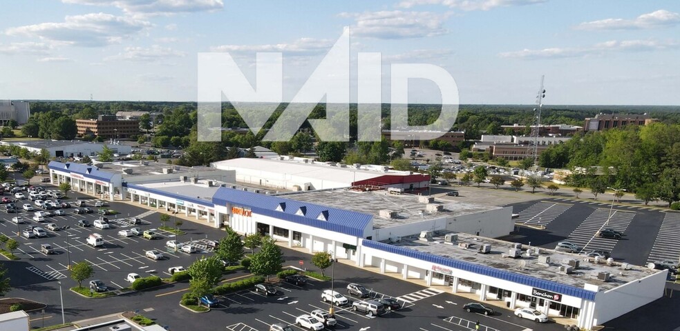 8026 W Broad St, Richmond, VA for lease - Building Photo - Image 1 of 2