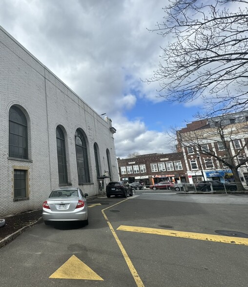 133 N Main St, Port Chester, NY for lease - Building Photo - Image 3 of 16