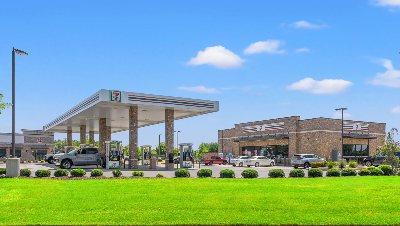 2020 S Dobys Bridge Rd, Fort Mill, SC for sale Primary Photo- Image 1 of 1