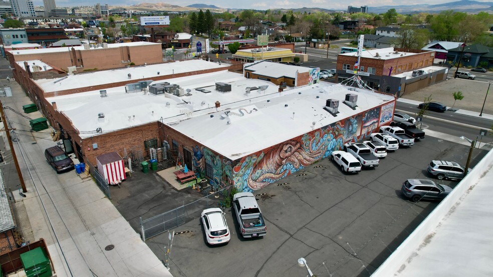 1049 S Virginia St, Reno, NV for sale - Building Photo - Image 3 of 17