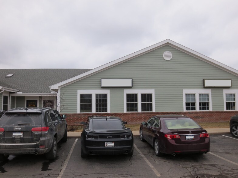 2411 Oak Valley Dr, Ann Arbor, MI 48103