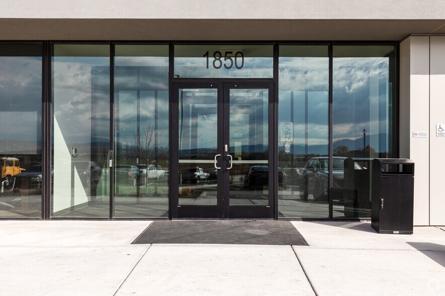 1800 W Ashton Blvd, Lehi, UT for lease - Building Photo - Image 3 of 8