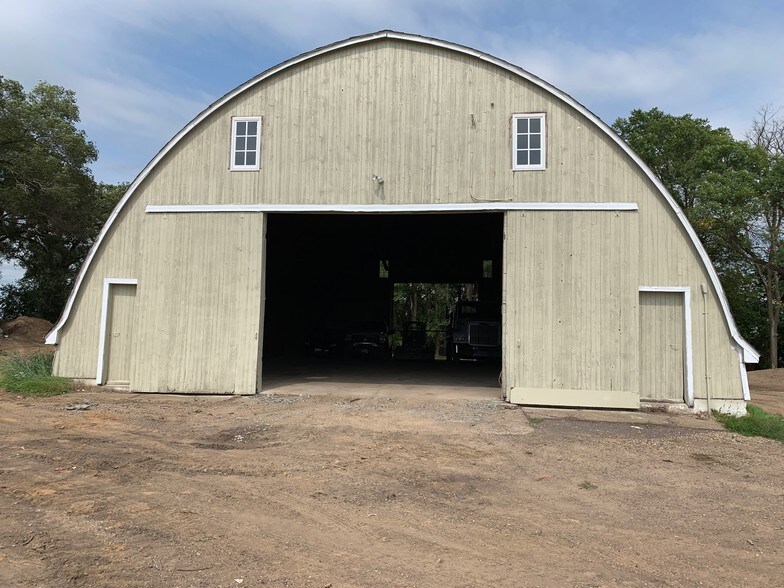 1048 200th St, Baldwin, WI for sale - Primary Photo - Image 1 of 1