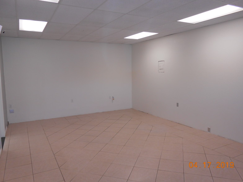 14 John St, Salinas, CA for lease - Interior Photo - Image 3 of 10