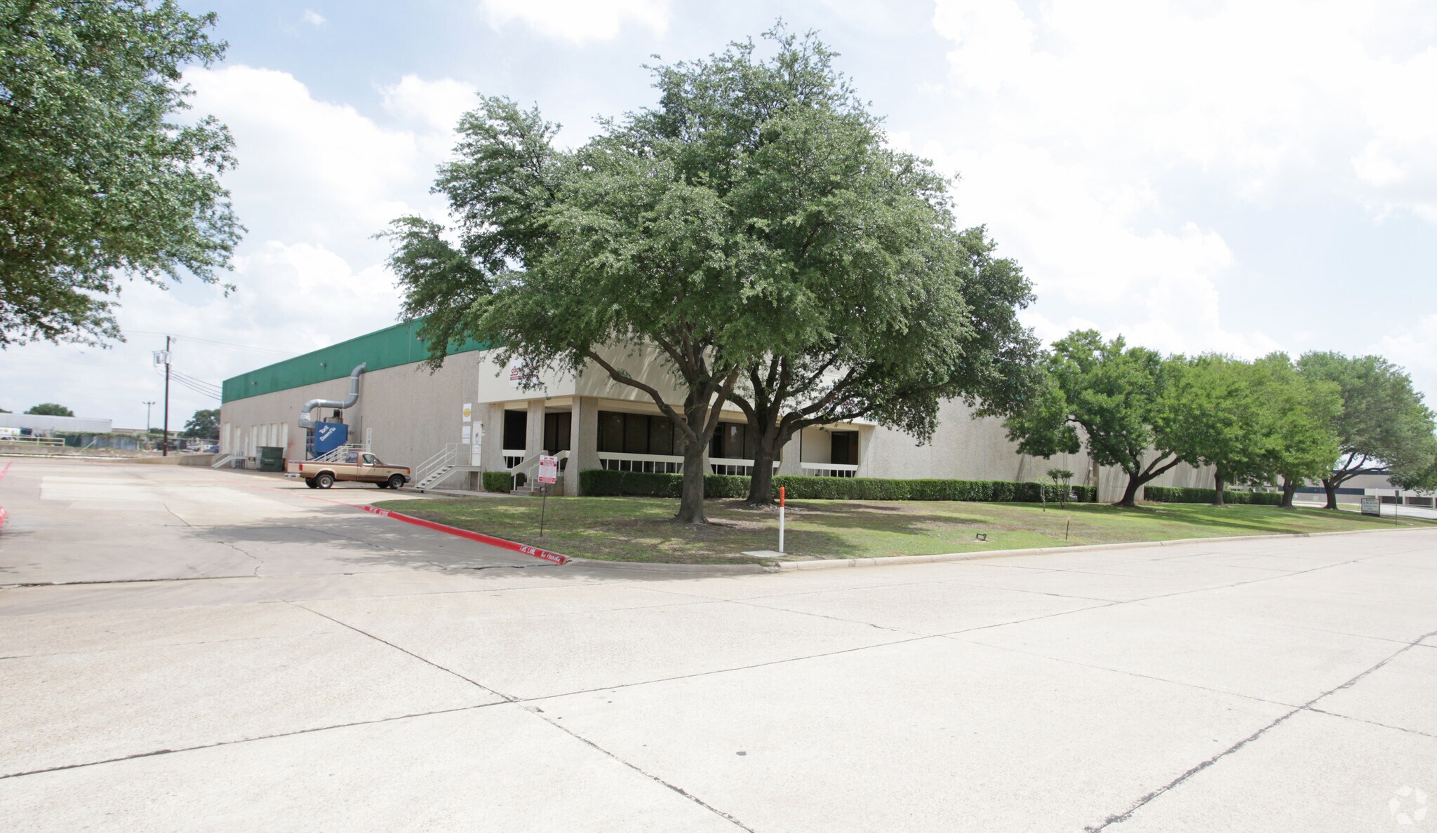 1249-1301 Avenue R, Grand Prairie, TX for sale Primary Photo- Image 1 of 1