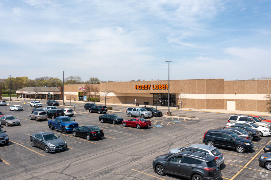 6250A Northwest Hwy, Crystal Lake, IL for sale - Primary Photo - Image 1 of 1