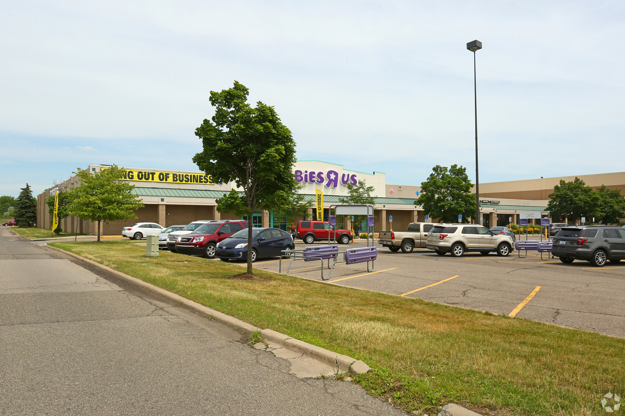 14520-14544 Racho Blvd, Taylor, MI for sale Primary Photo- Image 1 of 1