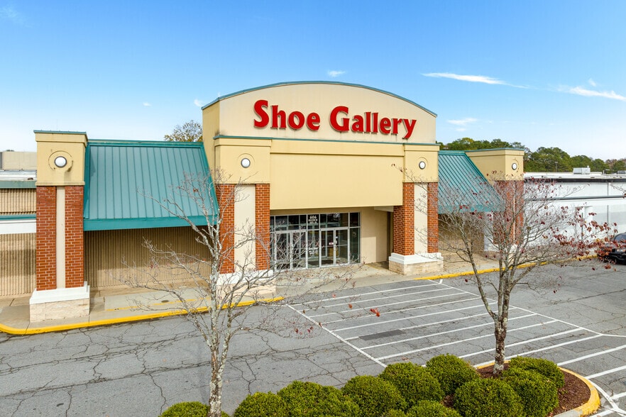 608 Holcomb Bridge Rd, Roswell, GA for lease - Building Photo - Image 2 of 8