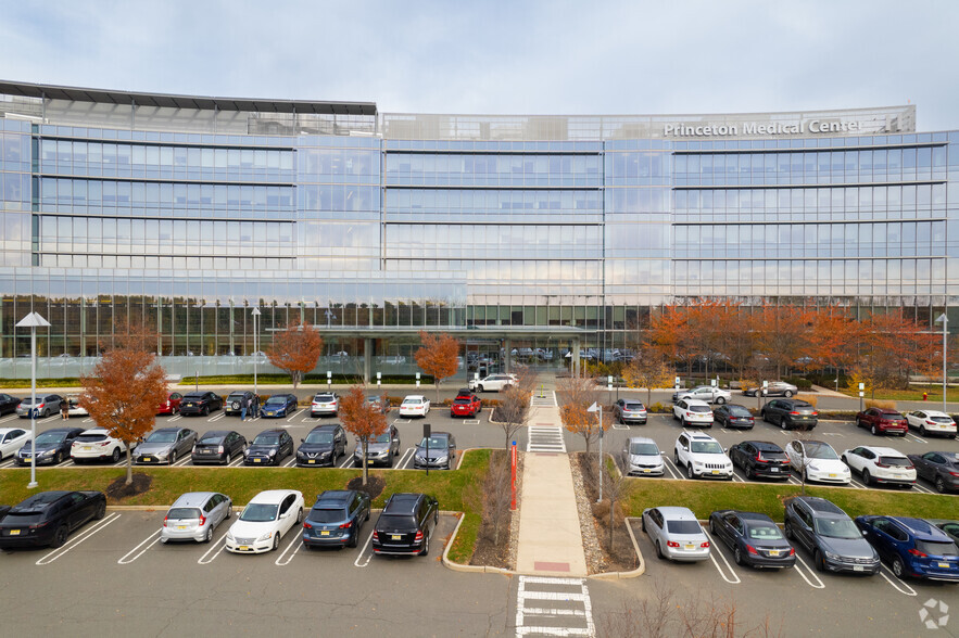 5 Plainsboro Rd, Plainsboro, NJ for lease - Building Photo - Image 3 of 6