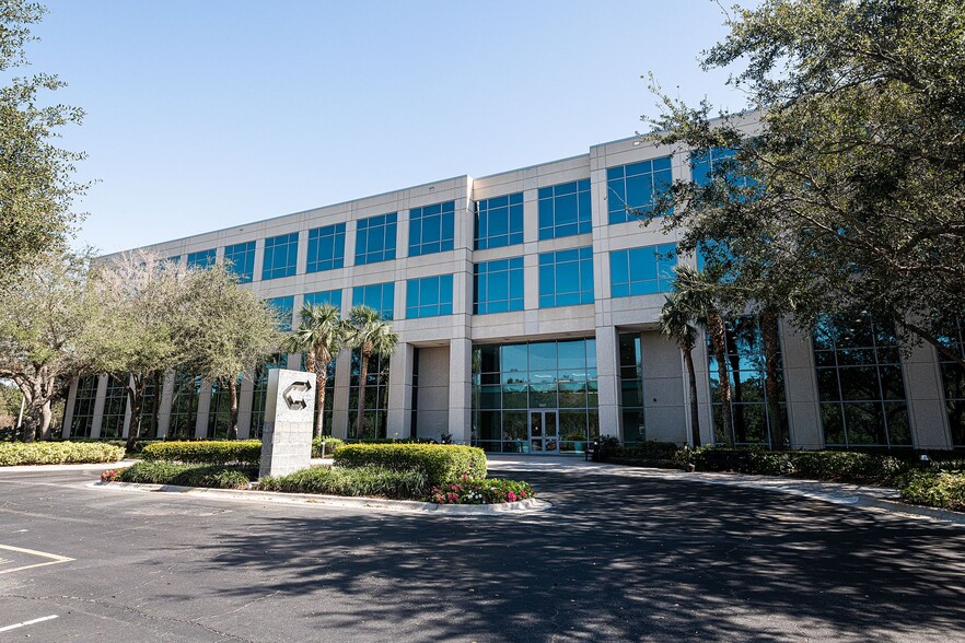 8517 Southpark Cir, Orlando, FL for lease - Building Photo - Image 1 of 8