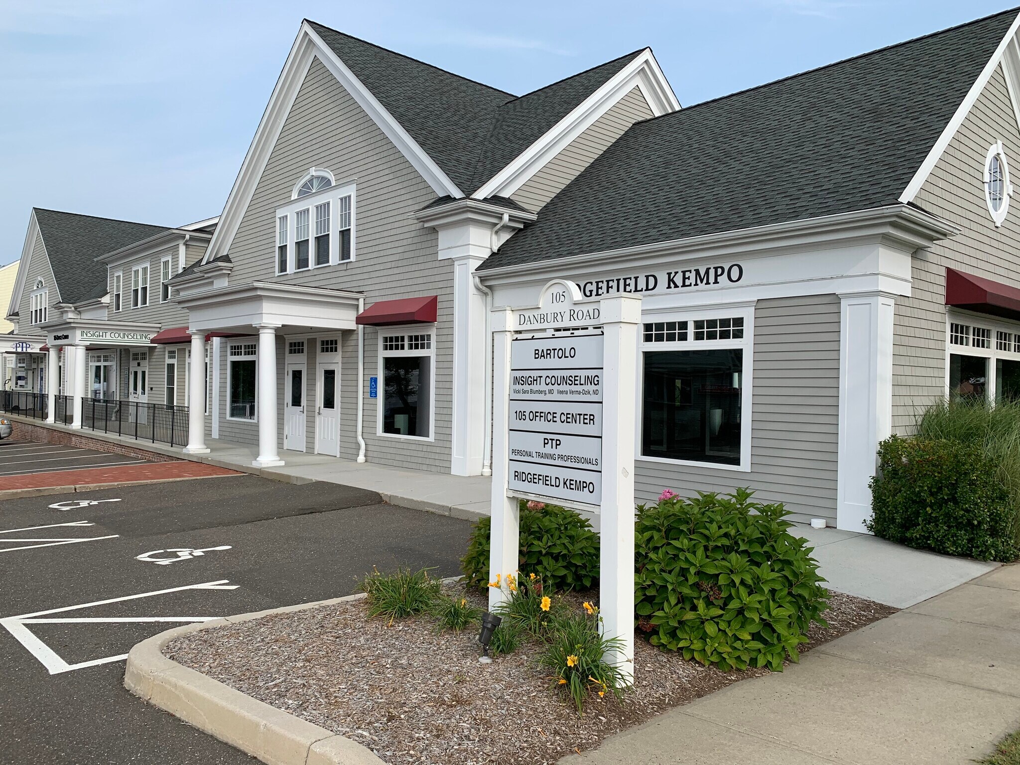 105 Danbury Rd, Ridgefield, CT for sale Building Photo- Image 1 of 1