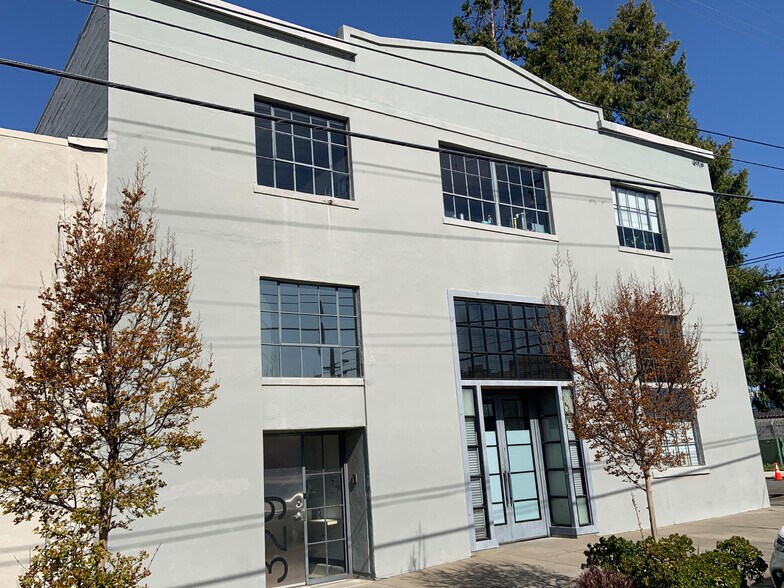 329-331 Jefferson St, Oakland, CA for lease - Primary Photo - Image 1 of 1