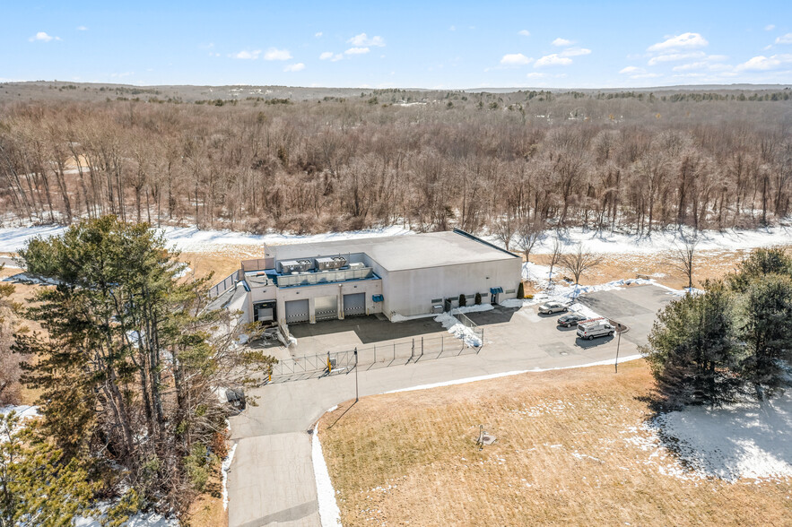 24 Snake Hill Rd, North Scituate, RI for lease - Building Photo - Image 2 of 31