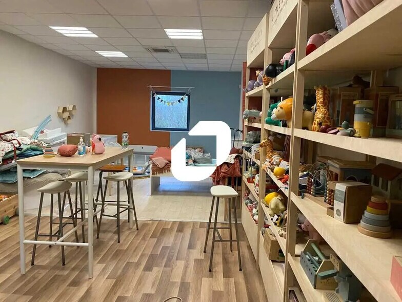 Flex in Méré for sale - Interior Photo - Image 3 of 9