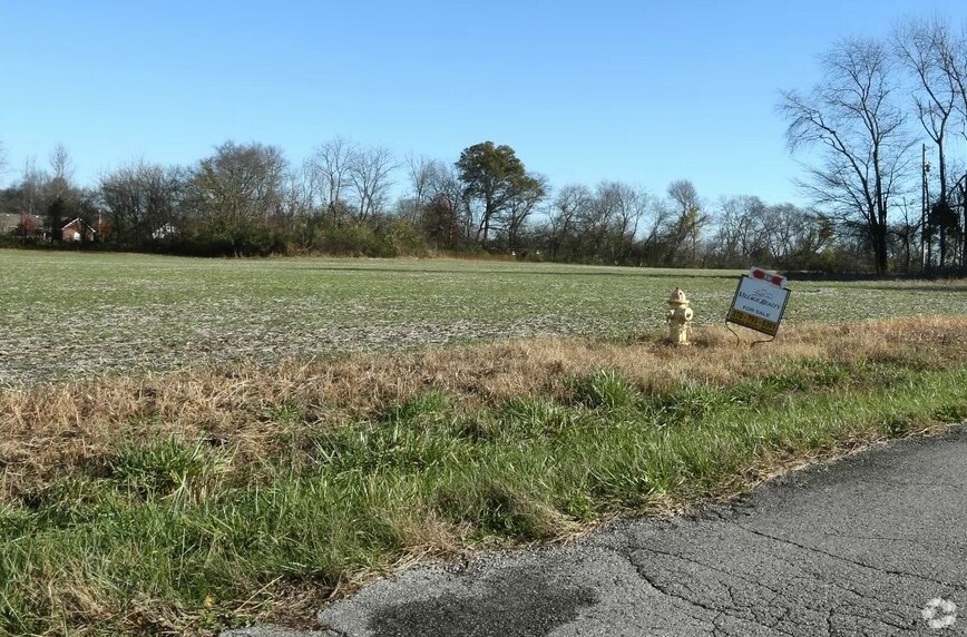 Vincent St, Smiths Grove, KY 42171