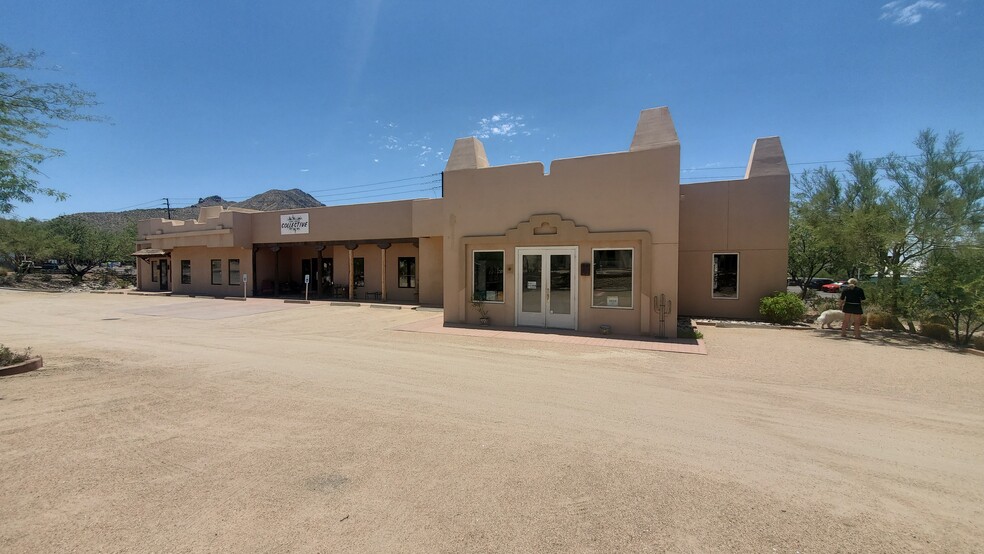 6070 E Cave Creek Rd, Cave Creek, AZ for lease - Building Photo - Image 2 of 32