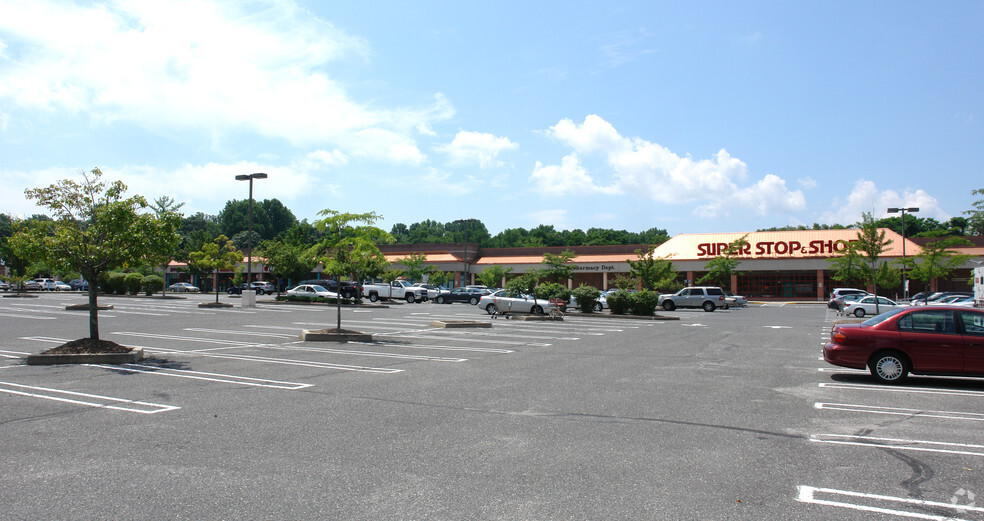 754 State Route 35, Middletown, NJ for lease - Building Photo - Image 2 of 7