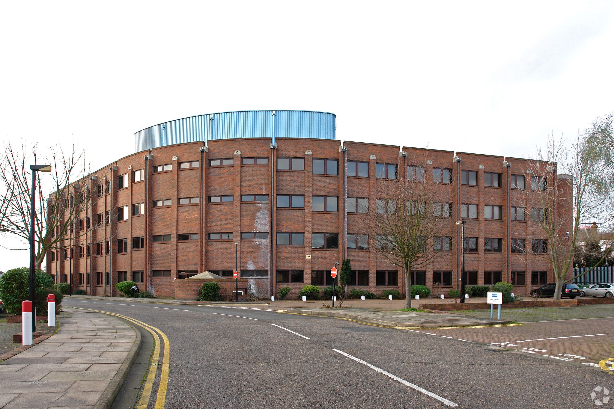 Station Rd, Slough for sale Primary Photo- Image 1 of 1