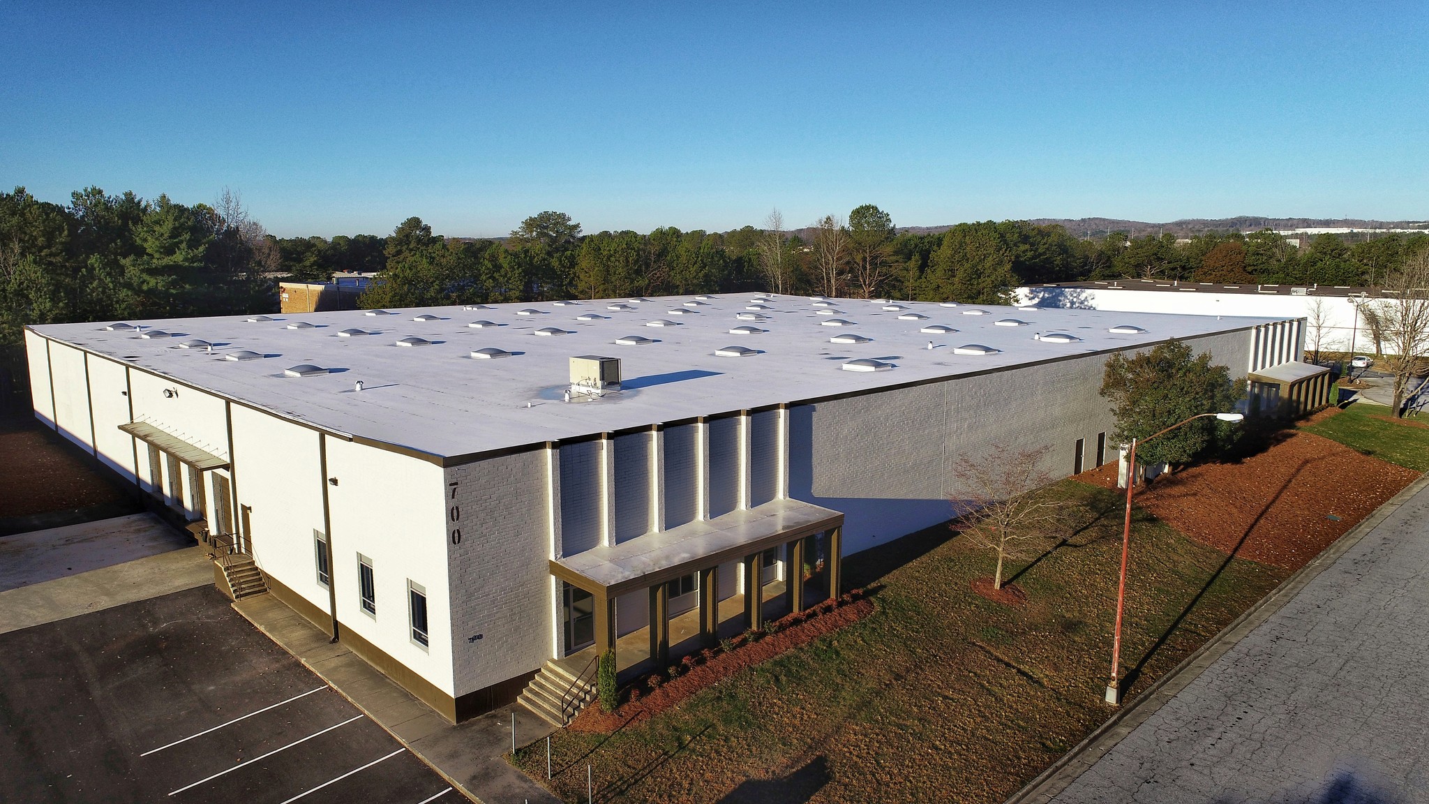 700-710 Loyola Dr SW, Atlanta, GA for lease Primary Photo- Image 1 of 12