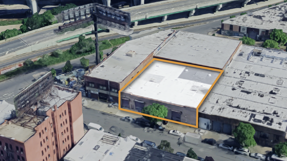 703 E 134th St, Bronx, NY for lease - Building Photo - Image 1 of 1