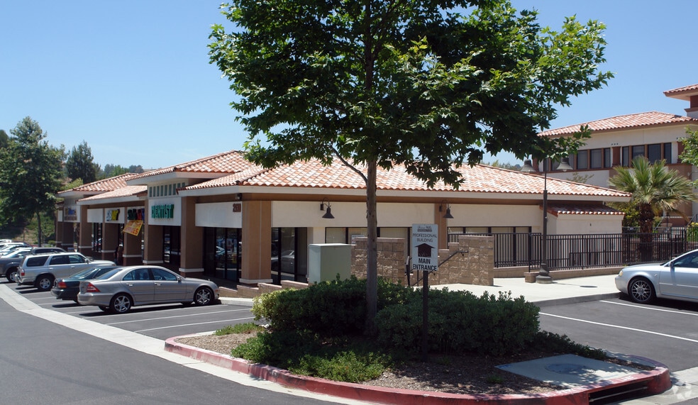 2130-2140 Grand Ave, Chino Hills, CA for lease - Primary Photo - Image 2 of 5