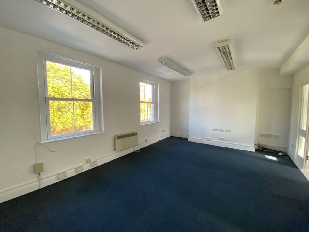 39-39A Broadway, London for lease Interior Photo- Image 1 of 5