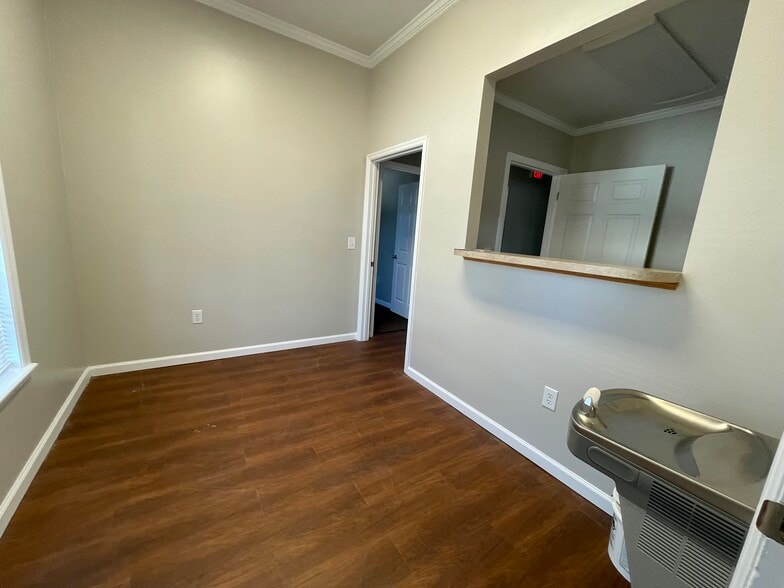 1011 East Ave, North Augusta, SC for lease - Building Photo - Image 2 of 13