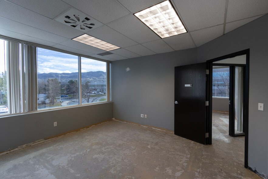 65 E Wadsworth Park Dr, Draper, UT for lease - Building Photo - Image 3 of 22