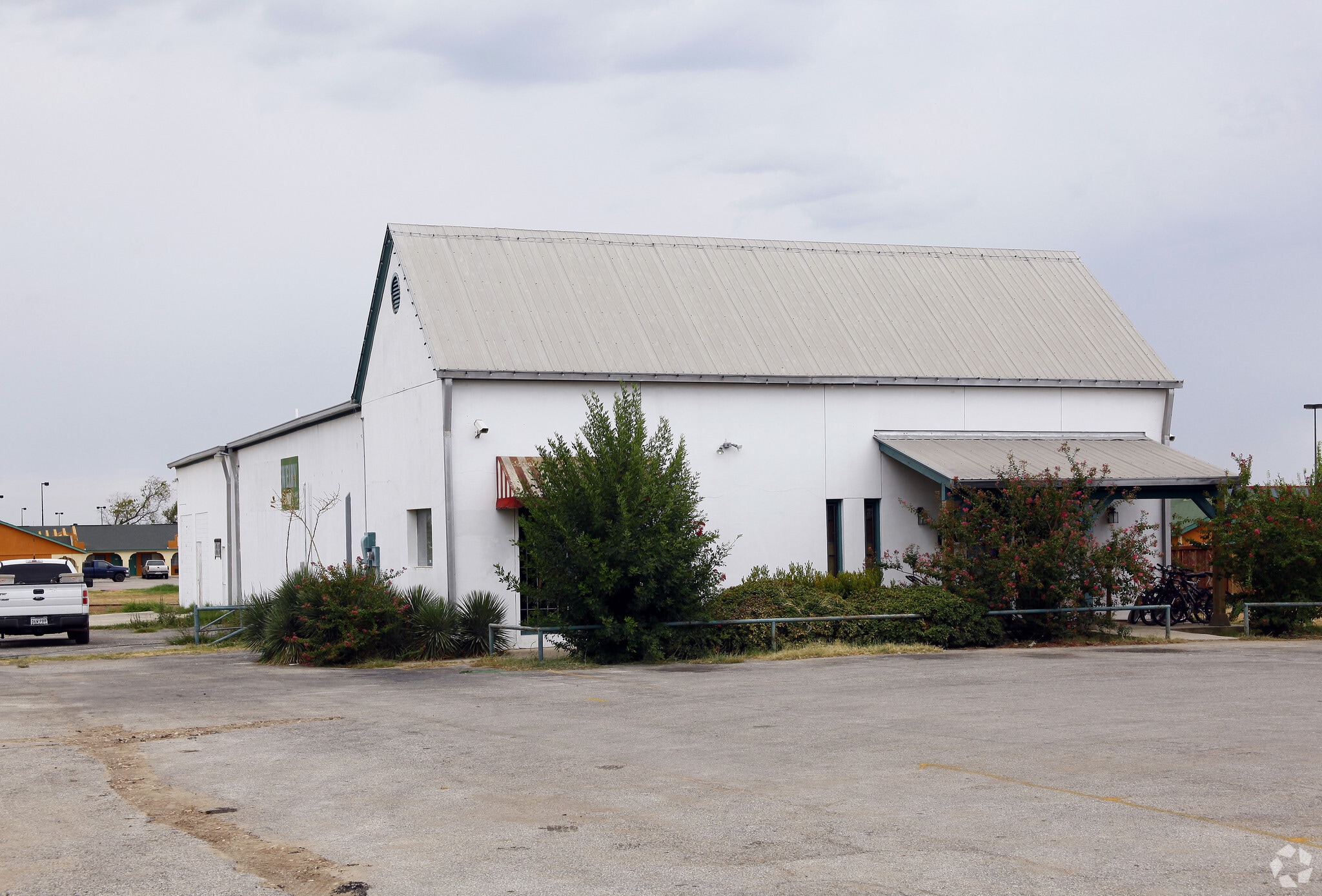 101 19th St, Hondo, TX for sale Primary Photo- Image 1 of 3