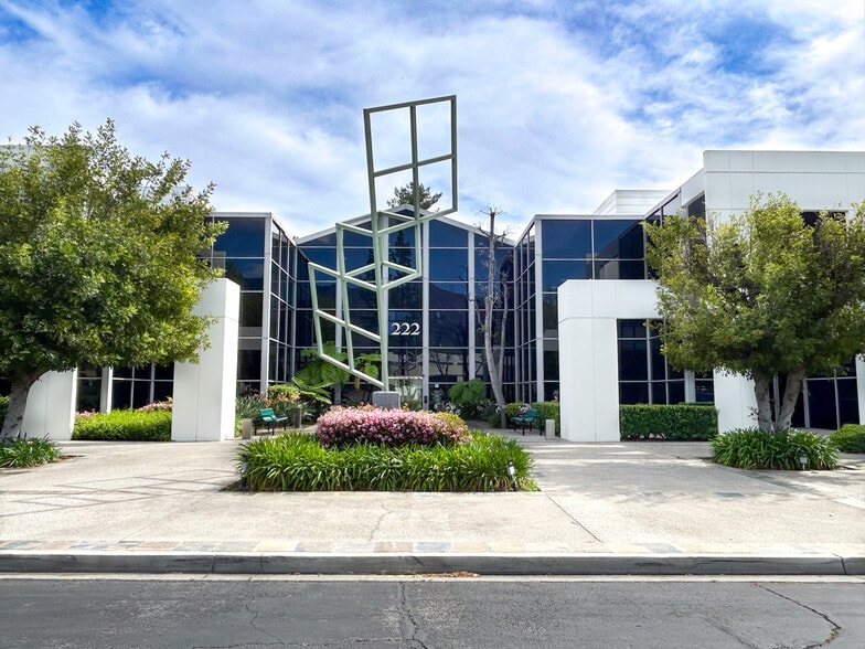 222 E Huntington Dr, Monrovia, CA for lease - Building Photo - Image 2 of 10