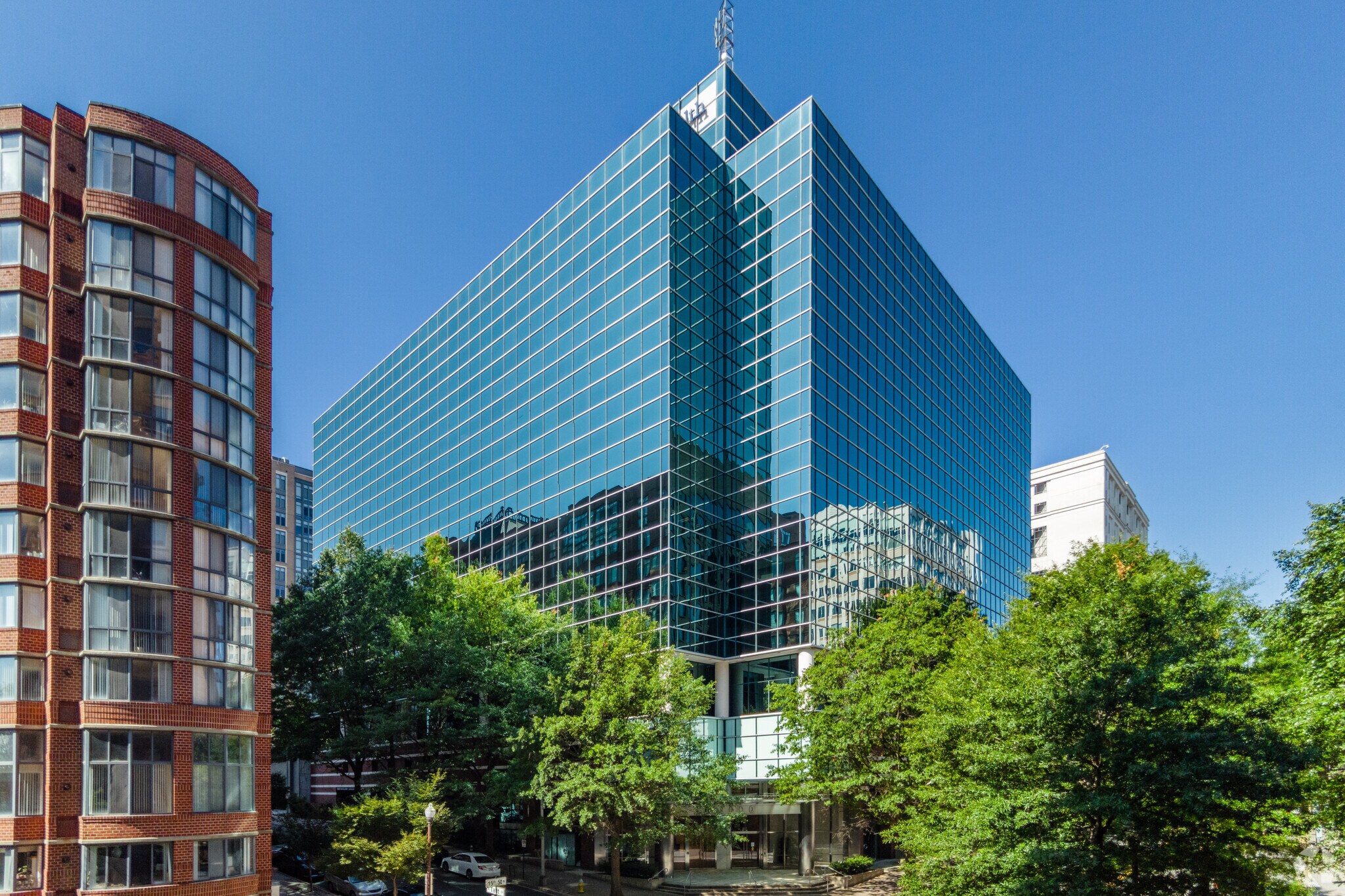 2000 15th St N, Arlington, VA for sale Building Photo- Image 1 of 1