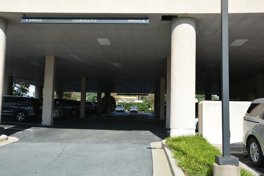 438 N Frederick Ave, Gaithersburg, MD for sale - Building Photo - Image 3 of 51