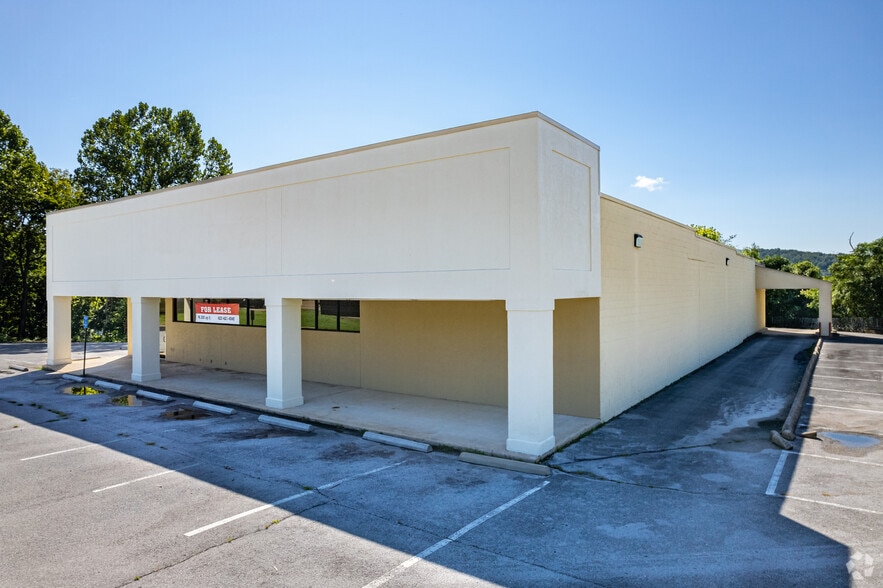 10188 Dayton Pike, Soddy Daisy, TN for lease - Primary Photo - Image 1 of 25