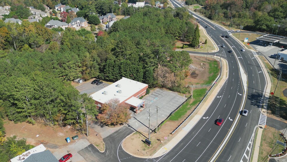 6460 Atlanta Hwy, Alpharetta, GA for lease - Commercial Listing Video - Image 2 of 31