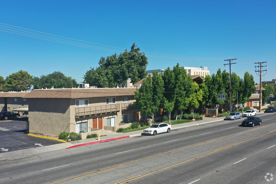 44045 15th St W, Lancaster, CA for sale - Primary Photo - Image 1 of 1