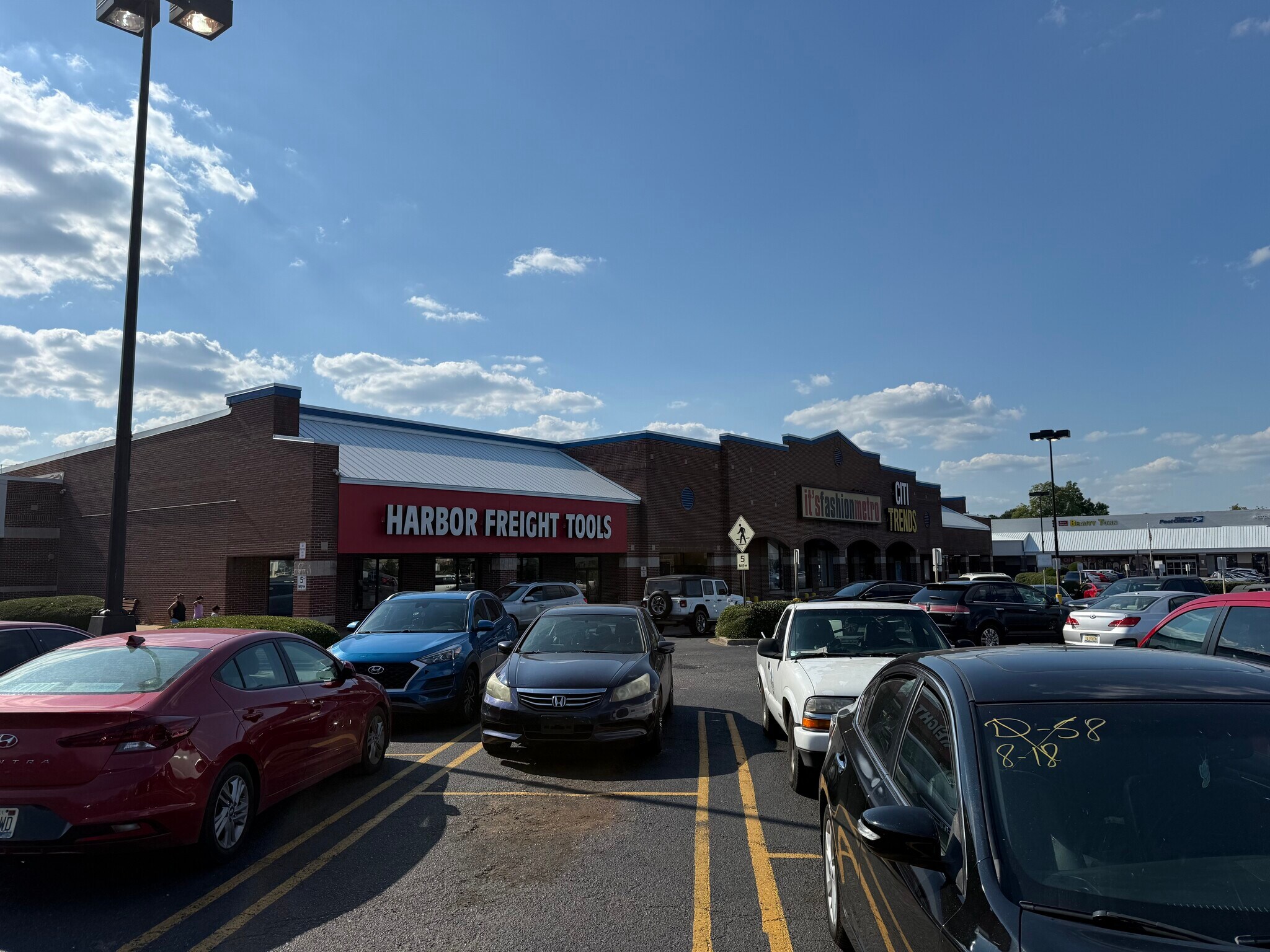 9118-9174 Parkway E, Birmingham, AL for lease Building Photo- Image 1 of 9