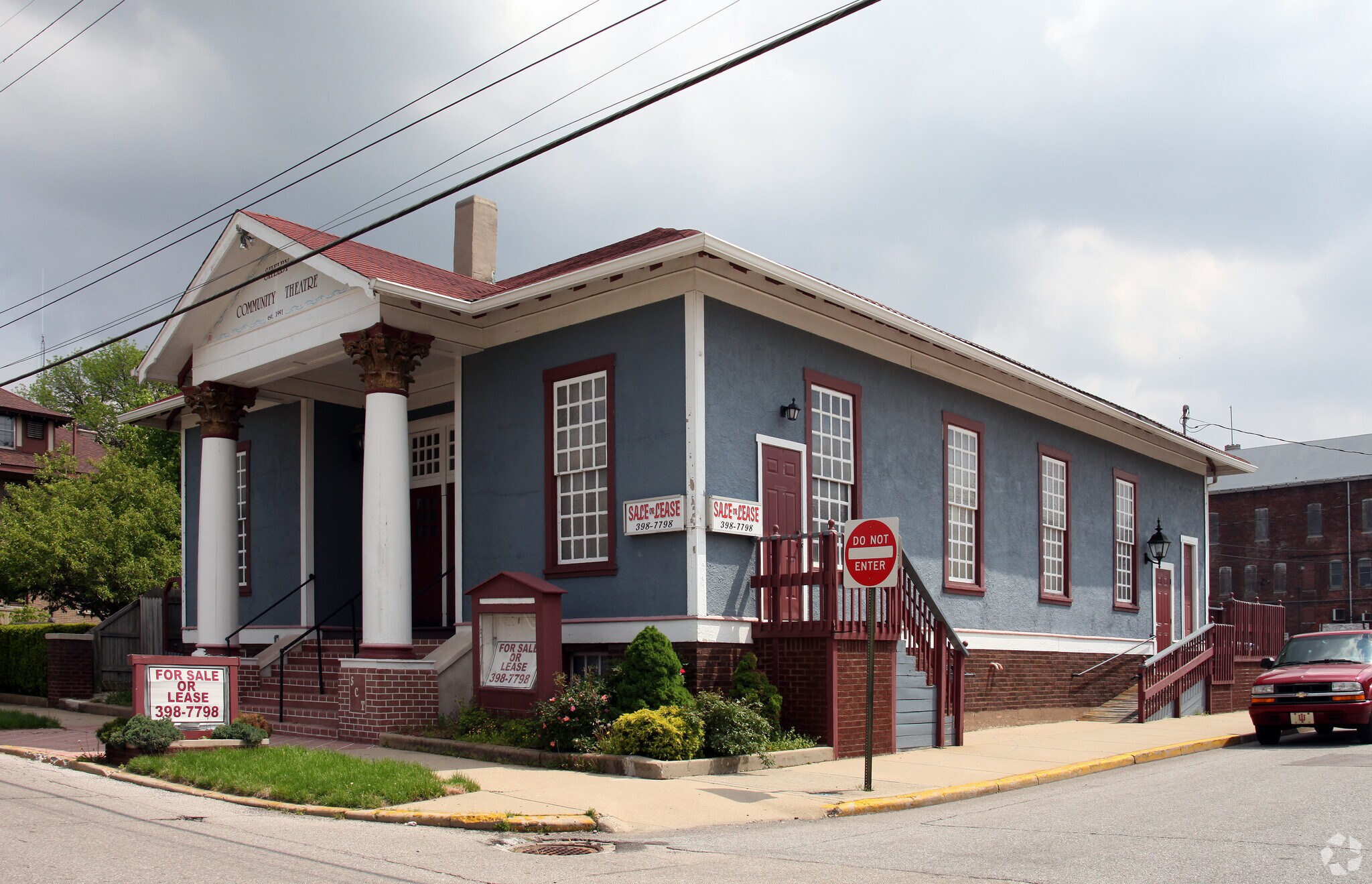 16 S Tompkins St, Shelbyville, IN for sale Primary Photo- Image 1 of 19