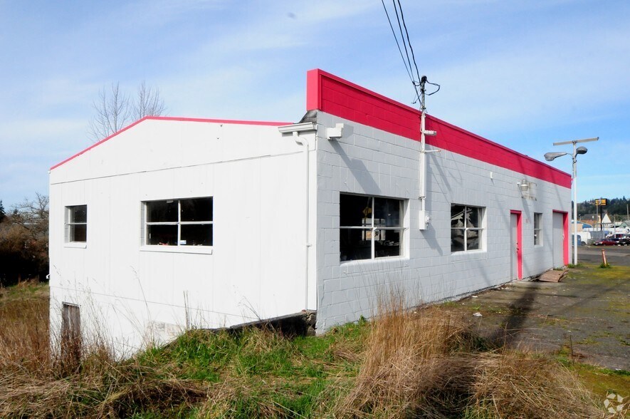 816 Grade St Kelso Wa 98626 Property Record Loopnet Com