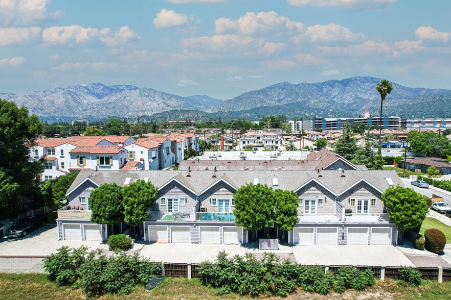 1835 S Alta Vista Ave, Monrovia, CA for sale - Primary Photo - Image 1 of 33