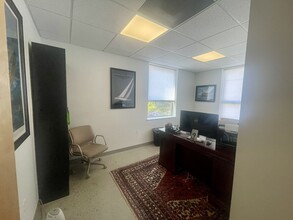 414 Crescent St, Waltham, MA for lease Interior Photo- Image 2 of 5