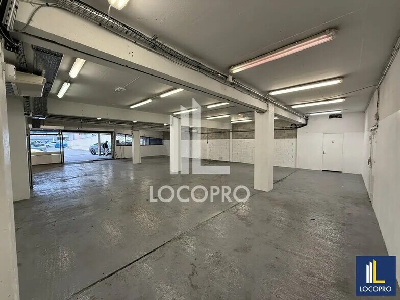 Flex in Le Cannet for lease - Interior Photo - Image 2 of 6