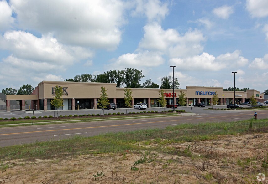 Hwy 64 & Chickasaw Ridge, Oakland, TN 38060 Marketplace Oakland