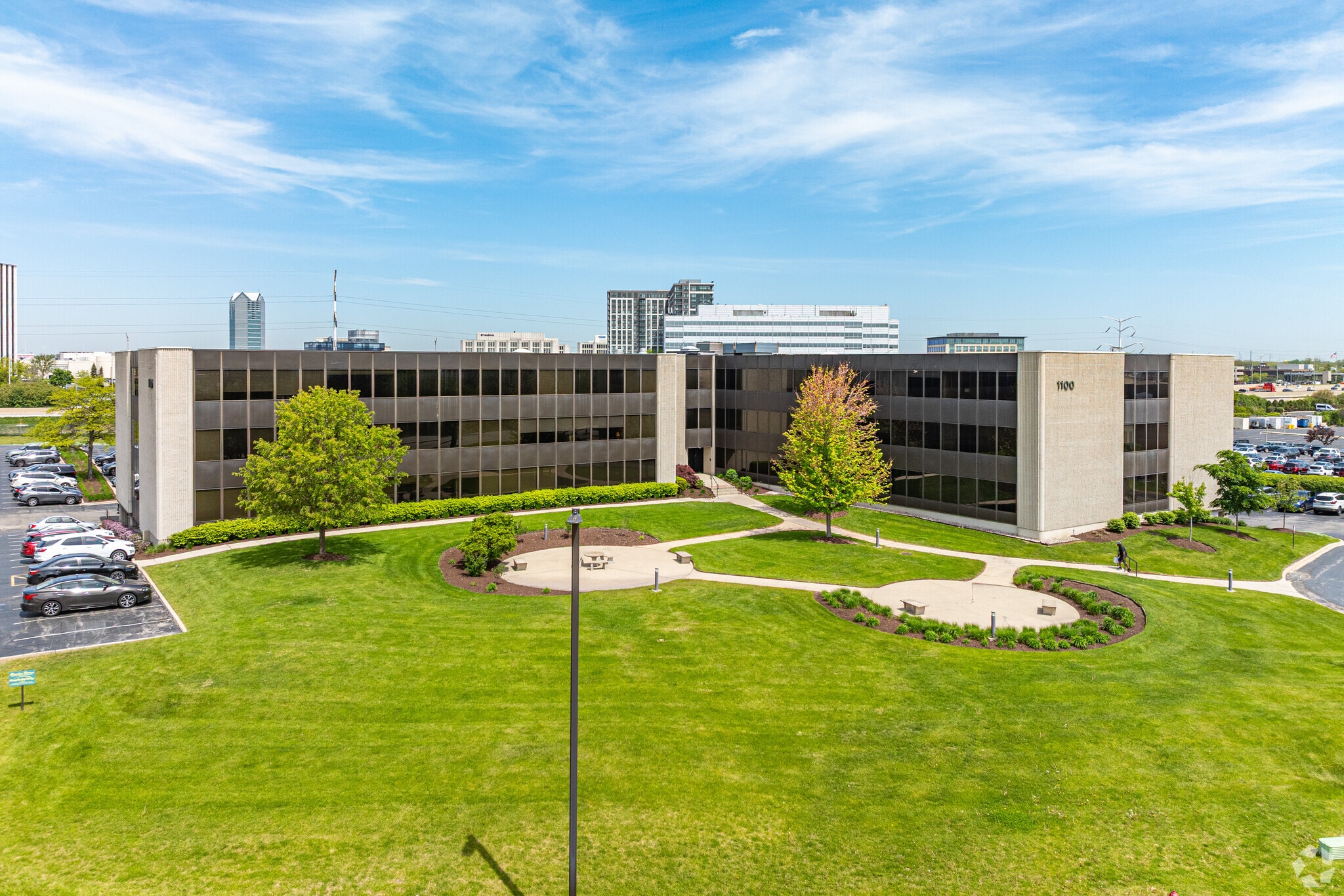 1100 Jorie Blvd, Oak Brook, IL for lease Building Photo- Image 1 of 14