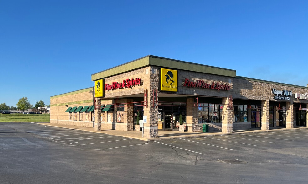 1380 E Republic Rd, Springfield, MO for lease - Building Photo - Image 2 of 4